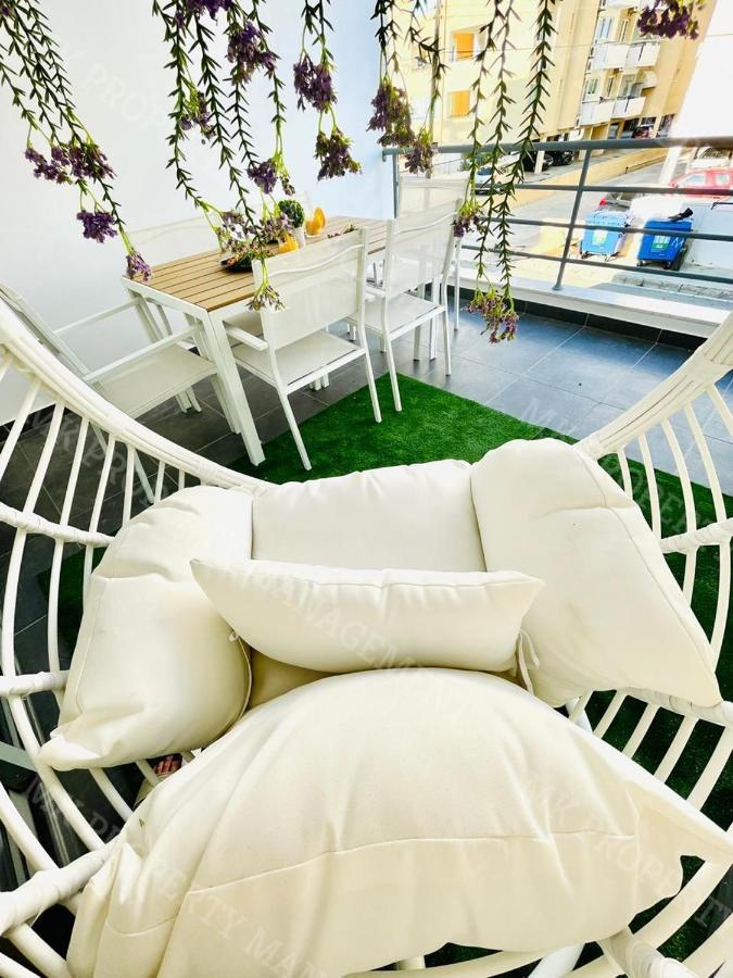 Coastal Getaway Apartment Larnaca Ngoại thất bức ảnh