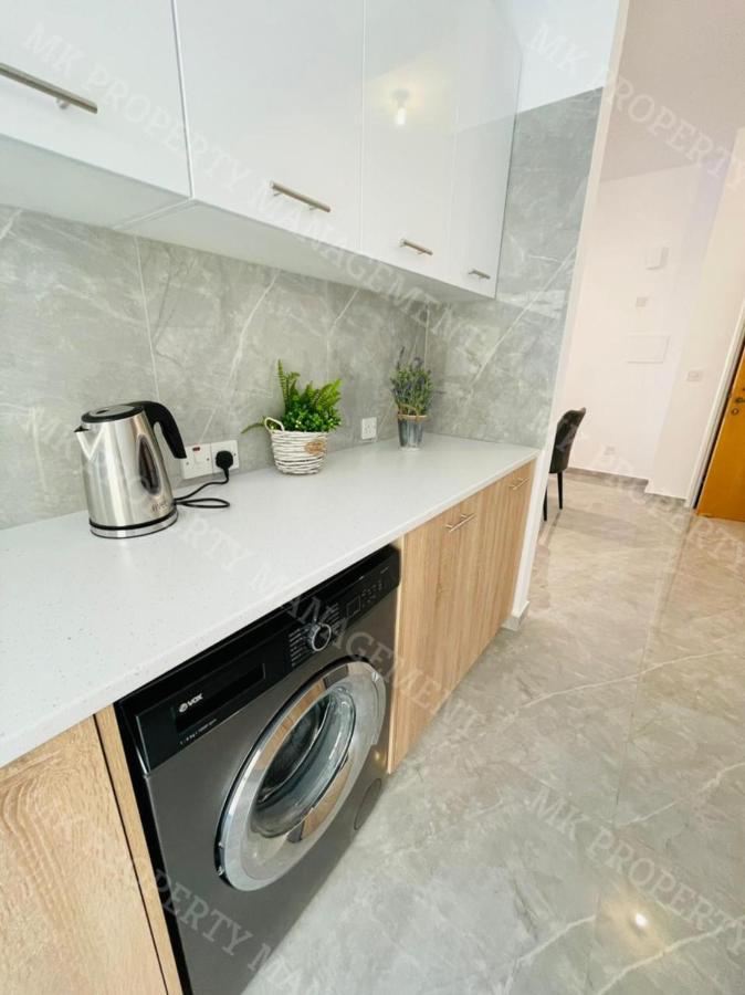 Coastal Getaway Apartment Larnaca Ngoại thất bức ảnh