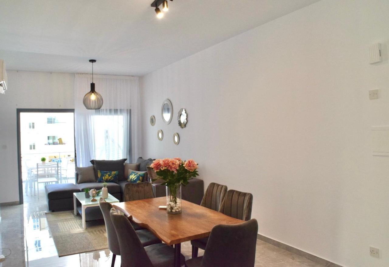 Coastal Getaway Apartment Larnaca Ngoại thất bức ảnh